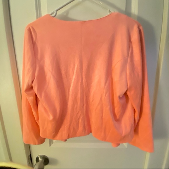 Gianni Bini suede cropped in neon coral, size M. - Picture 3 of 6
